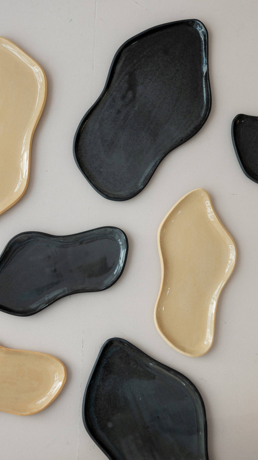 Handmade ceramic starter plate, raw decorative jewelry tray: Noir / S