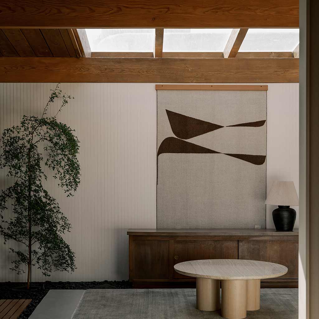 Berlin Reversible Throw in Ivory & Coffee