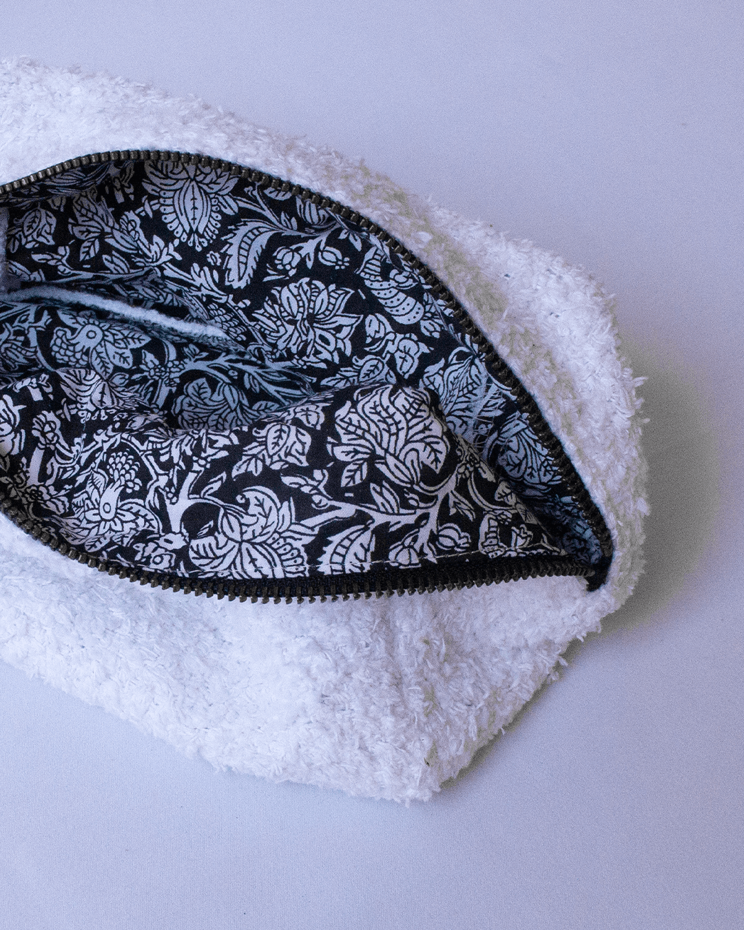 Erode Box Pouch - Blanc