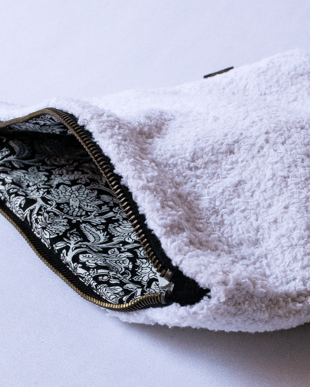 Erode Flat Pouch - Blanc