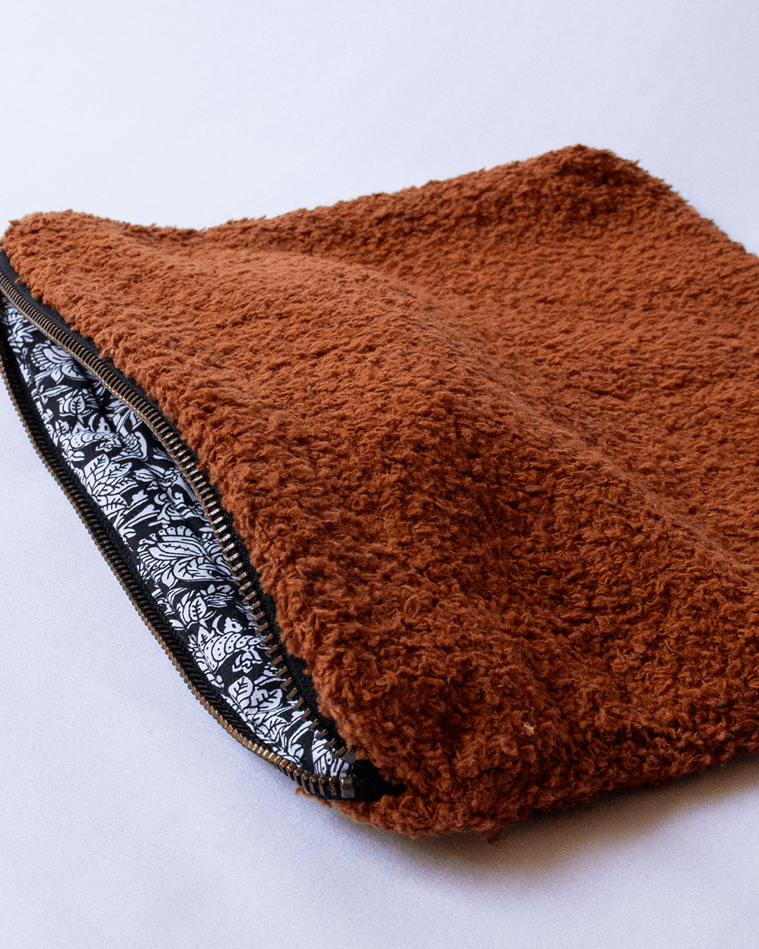 Erode Flat Pouch - Caramel