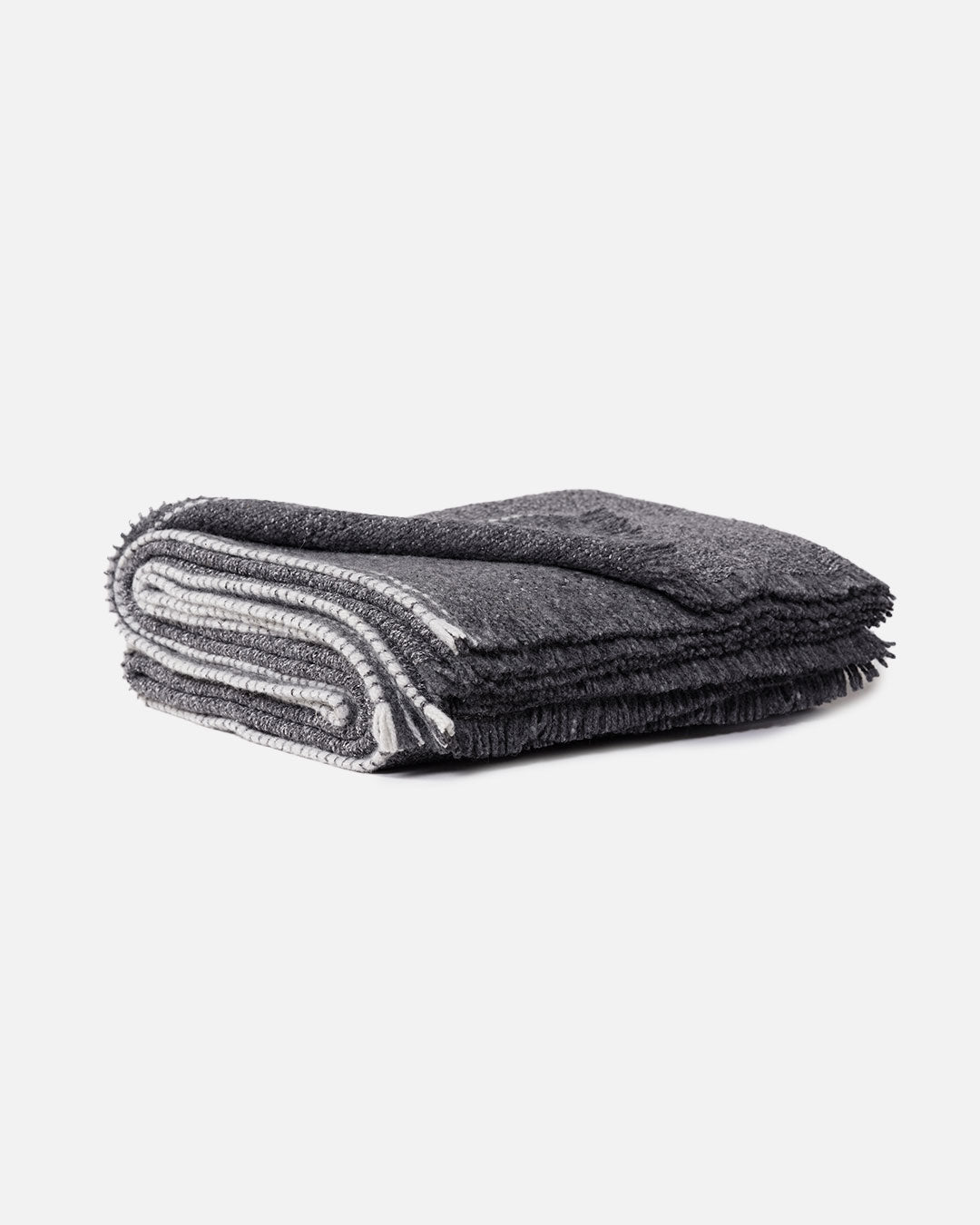 Urano Throw in Dark Grey