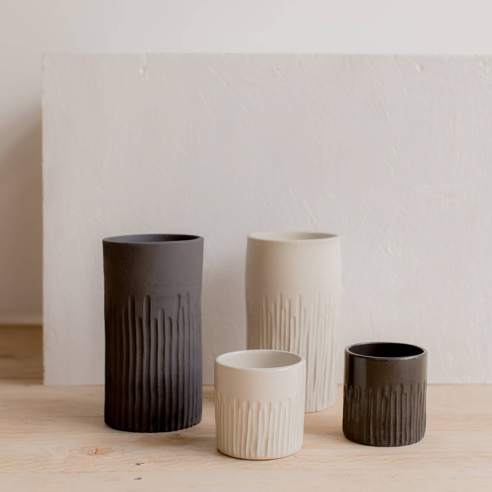 Handmade raw Stripe wabi-sabi design ceramic vase: Beige