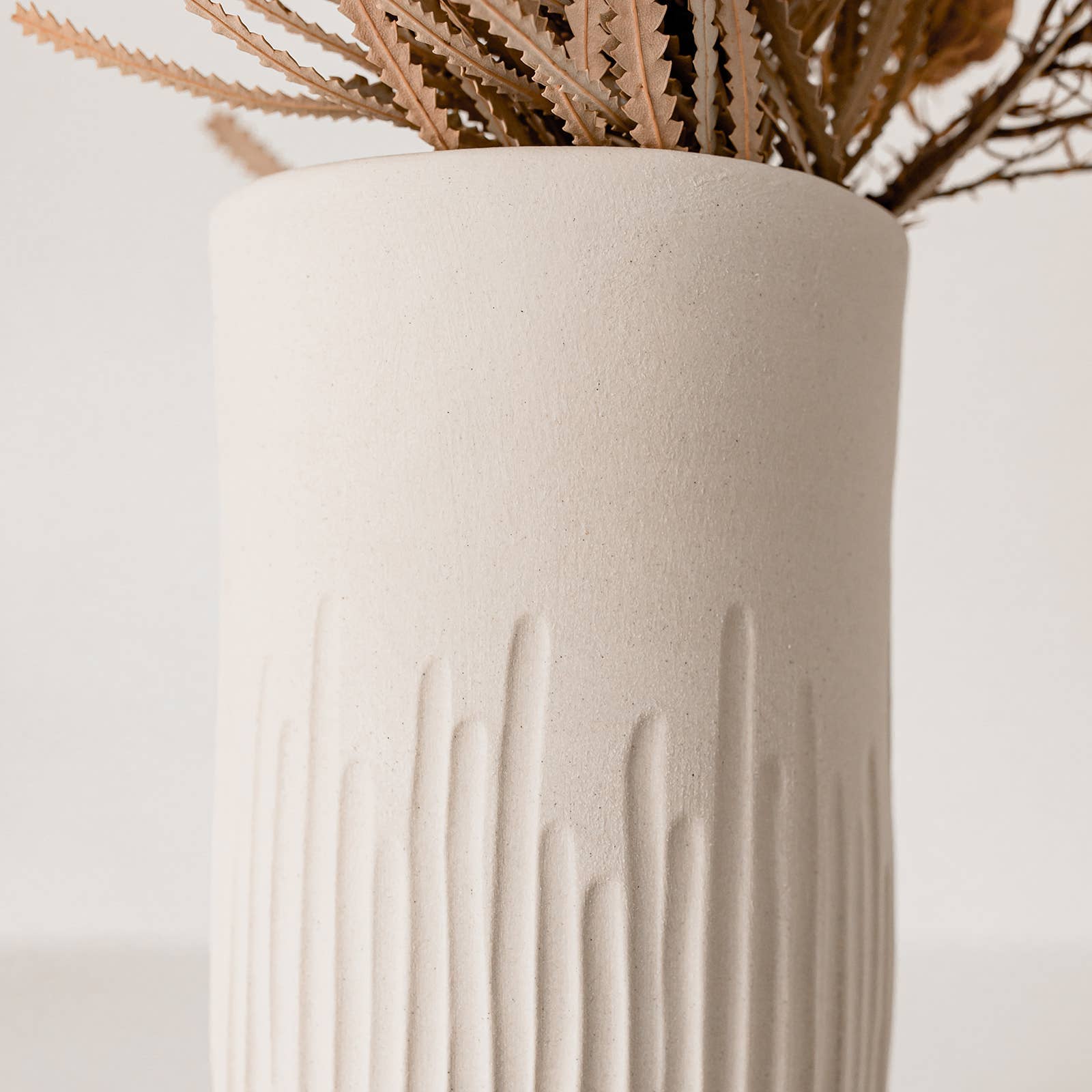 Handmade raw Stripe wabi-sabi design ceramic vase: Beige
