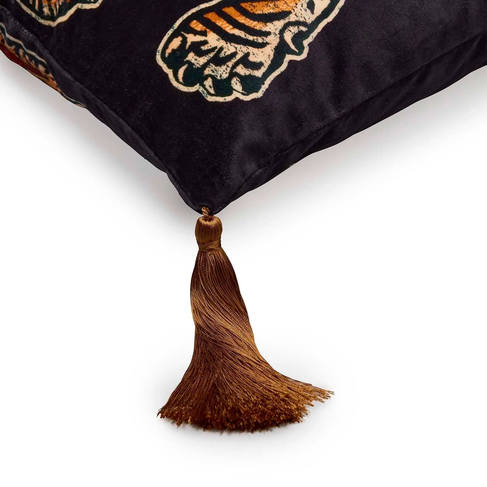 Saber Medium Tassel Velvet Cushion in Noir