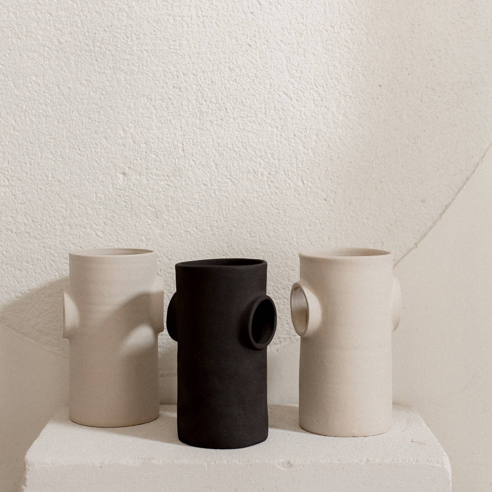 Handmade minimalist raw design ceramic vase Bubbles: Beige